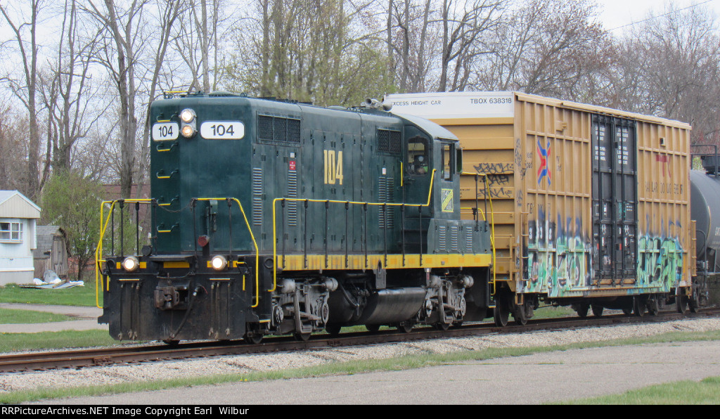 Ohio South Central Railroad (OSCR) 104